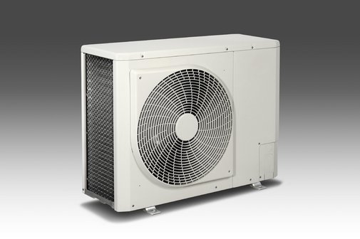 Tipp Klimaanlage Pflegekasse Ein Klimagerät mit Ventilator zur besseren Luftzirkulation